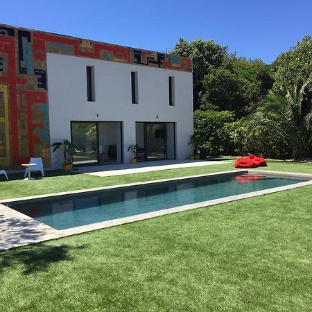 Le Cube Hotel Design A Hyeres Plage Avec Piscine Et Cuisine Eksteriør billede