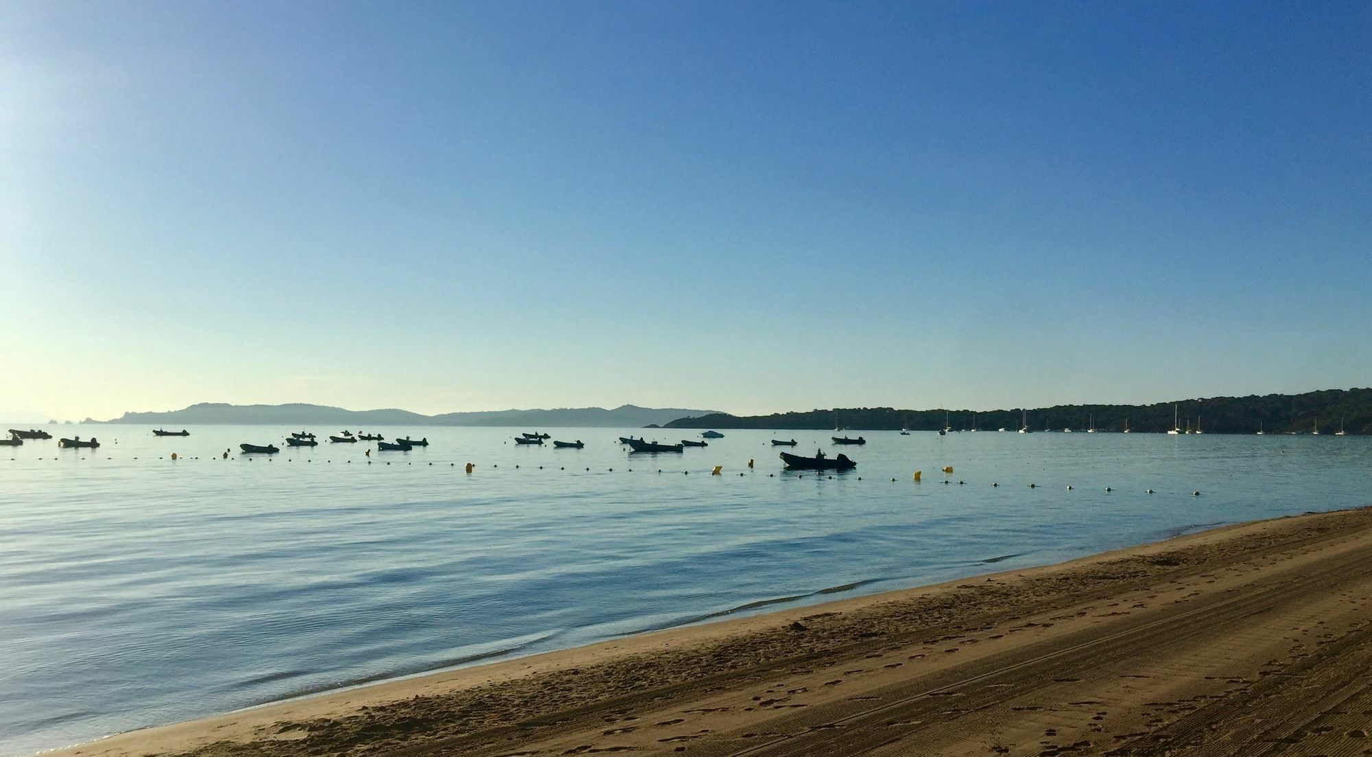 Le Cube Hotel Design A Hyeres Plage Avec Piscine Et Cuisine Eksteriør billede