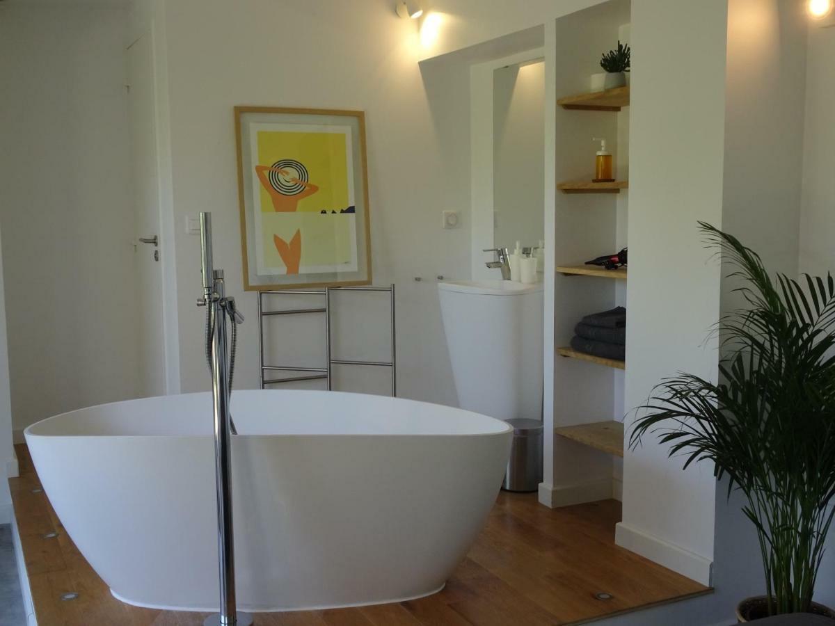 Le Cube Hotel Design A Hyeres Plage Avec Piscine Et Cuisine Eksteriør billede